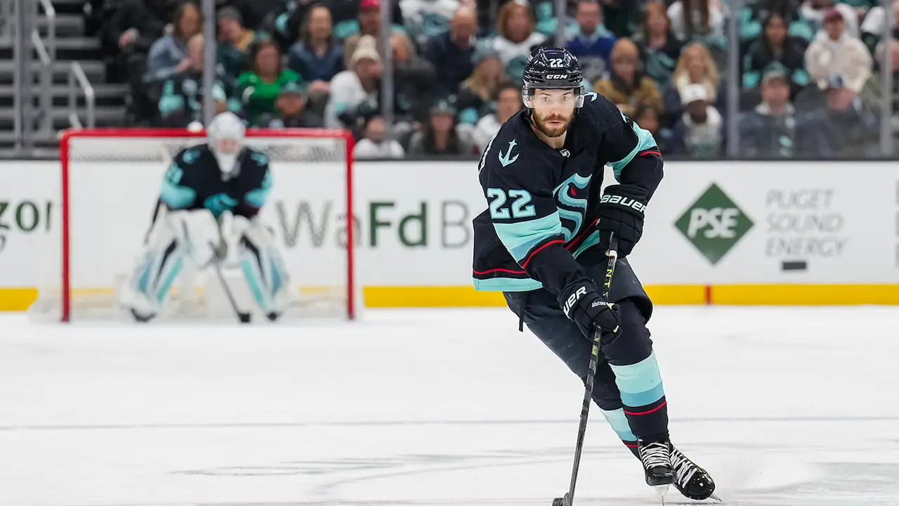 Oliver Bjorkstrand photo