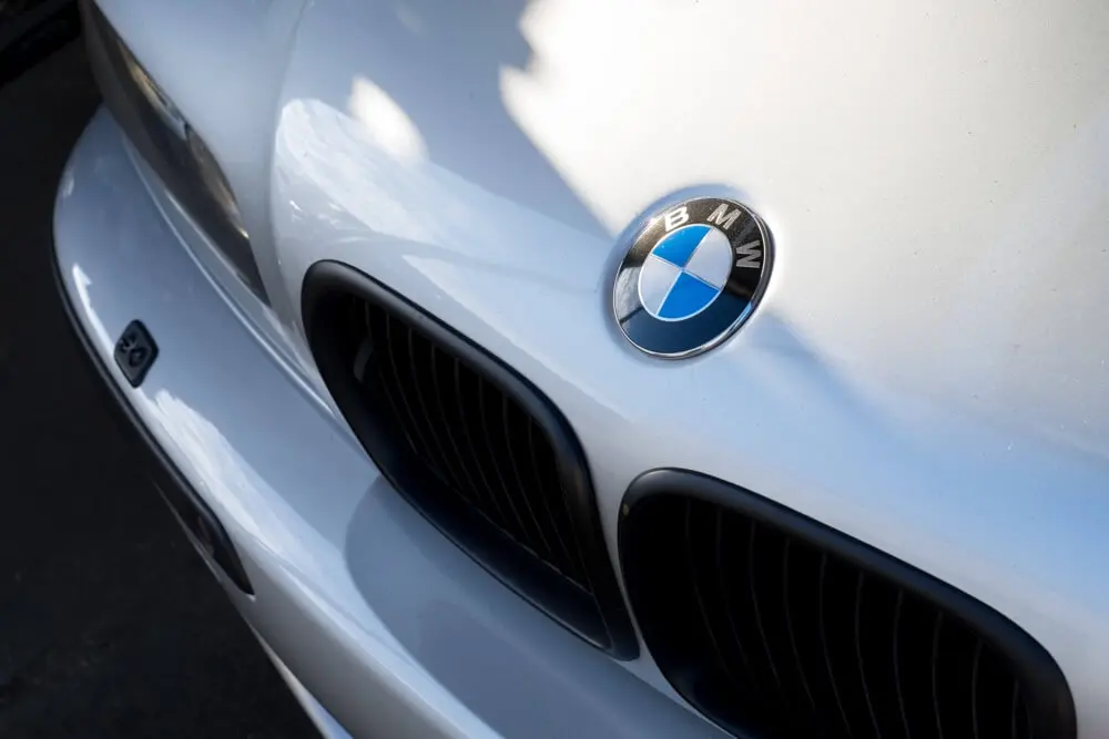 B and B Autohaus Library Image