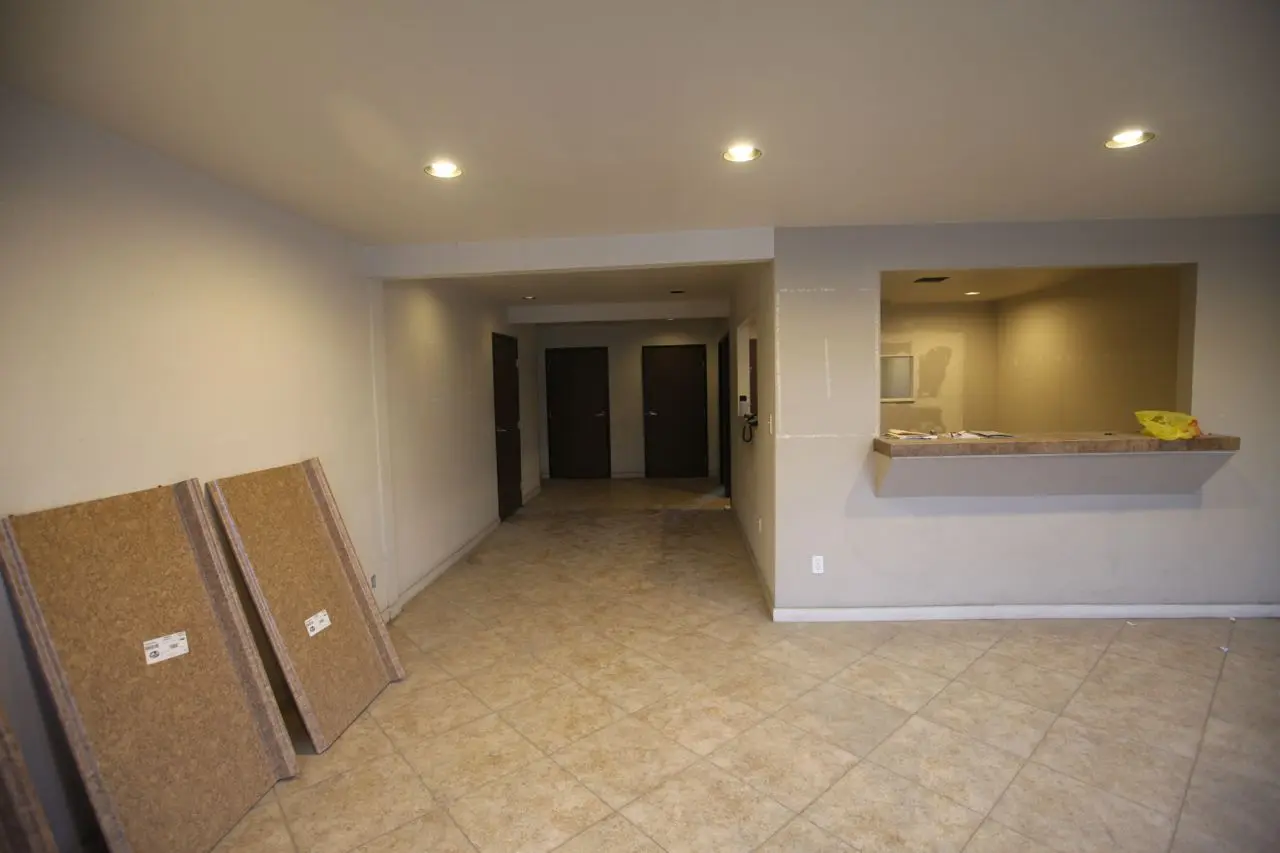 B and B Autohaus Library Image