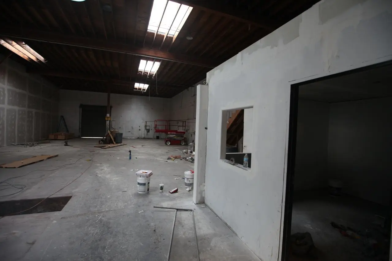 B and B Autohaus Library Image