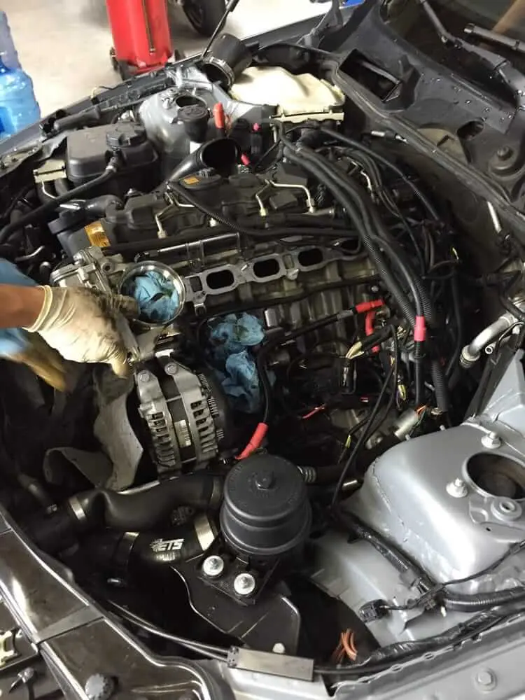 B and B Autohaus Library Image