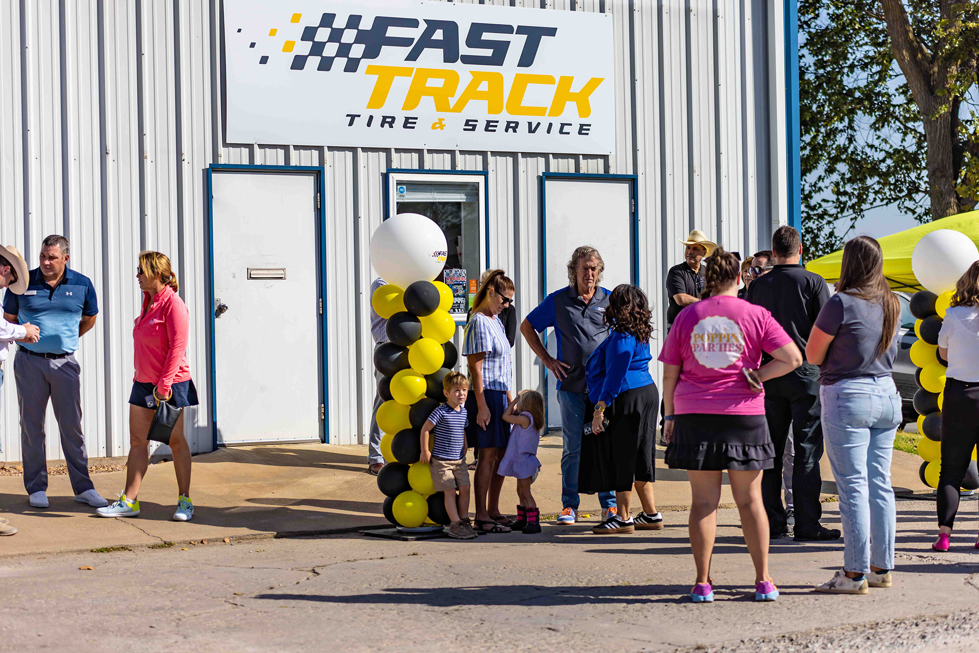 Fast Track Tire & Service: About Us 1st Image