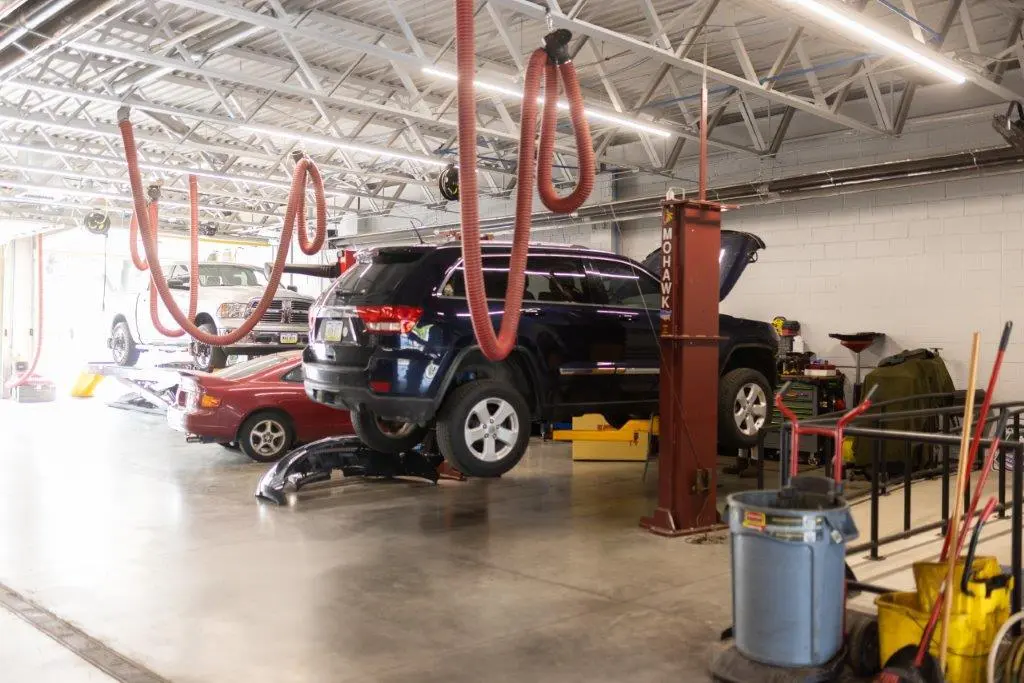 Joey_s Auto Shop (small) (107).jpg