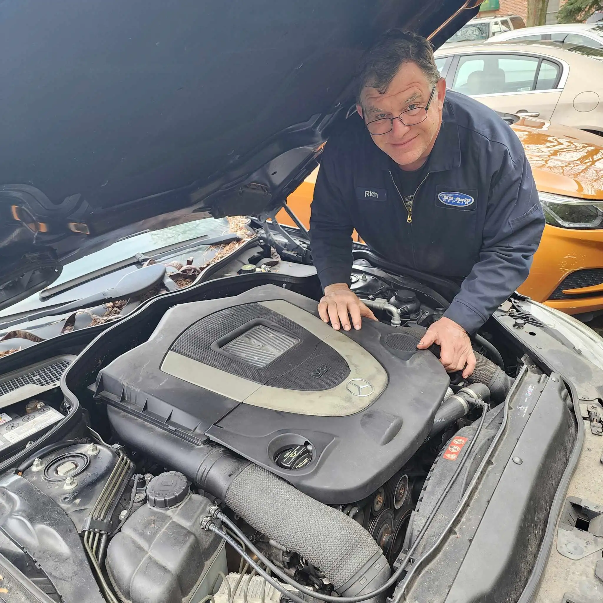 Where can I take my Mercedes Benz for repairs in Plainfield, IL? Image