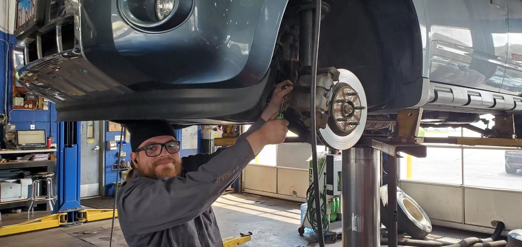 How brake pad sensors work Image