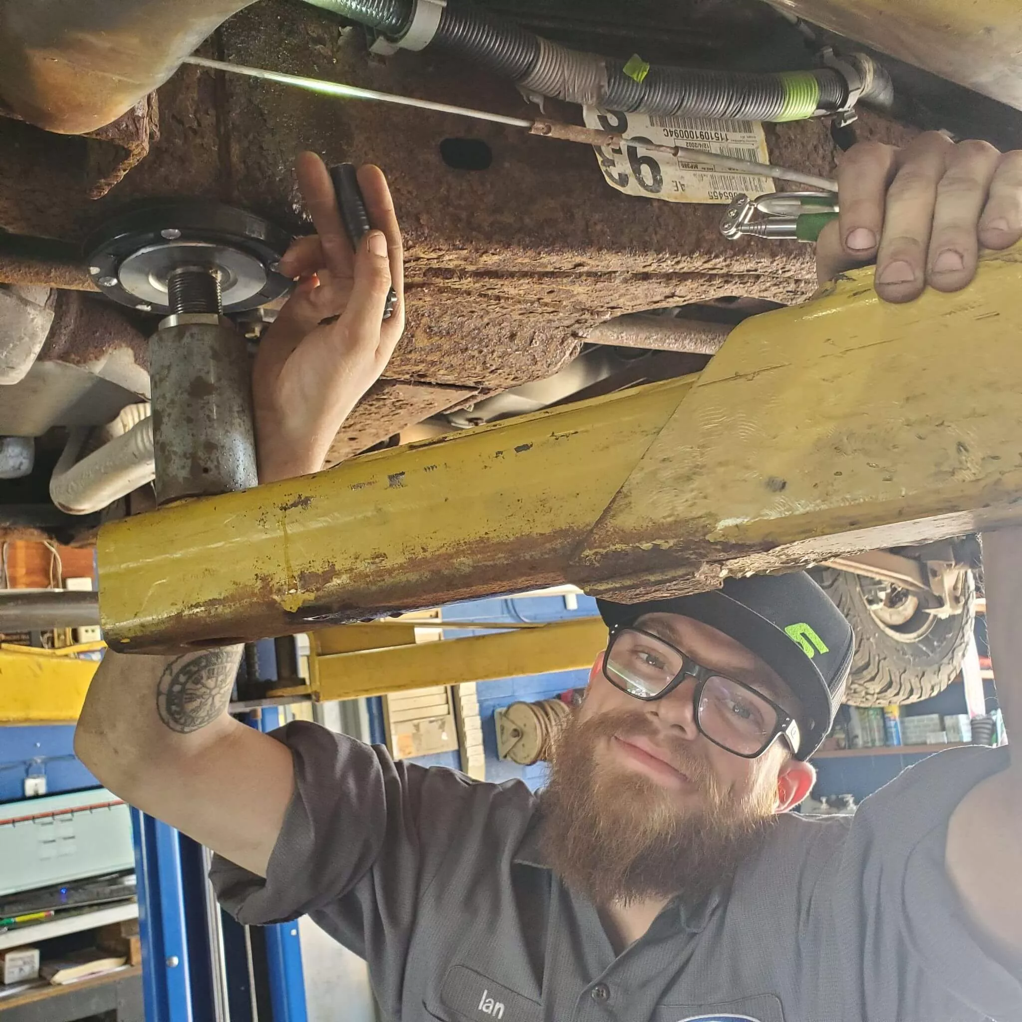 Where does brake fluid leak from? Image