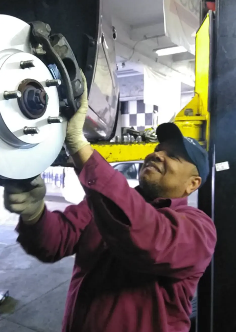 Bovan's Auto Services: About Us 1st Image
