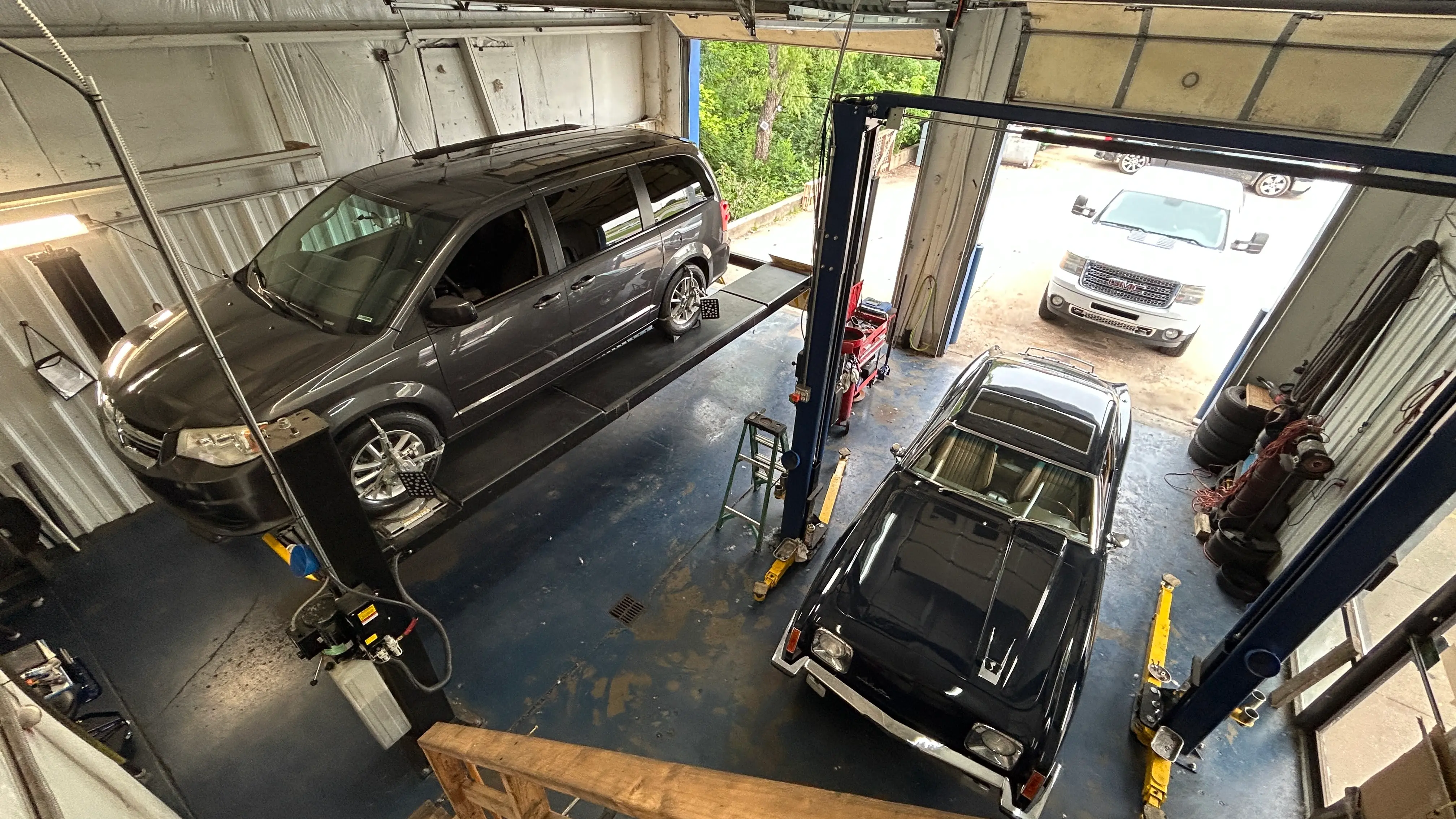 D & J’s Automotive, Trusted Auto Repair Shop Near Lenexa Location Page Image