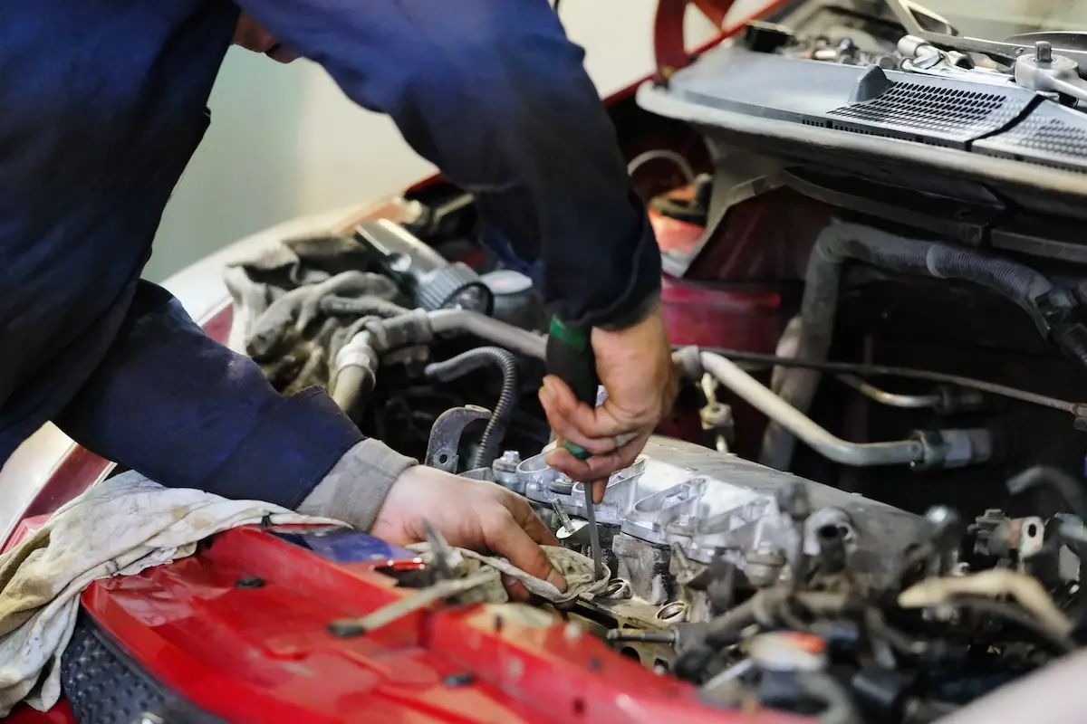 Engine Replacement Service Image