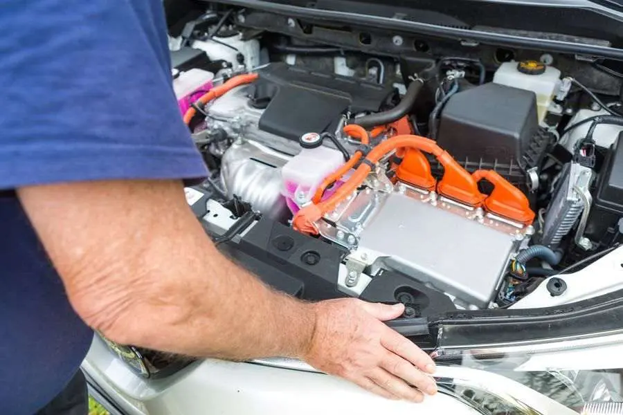 Hybrid Battery Replacement Service Image
